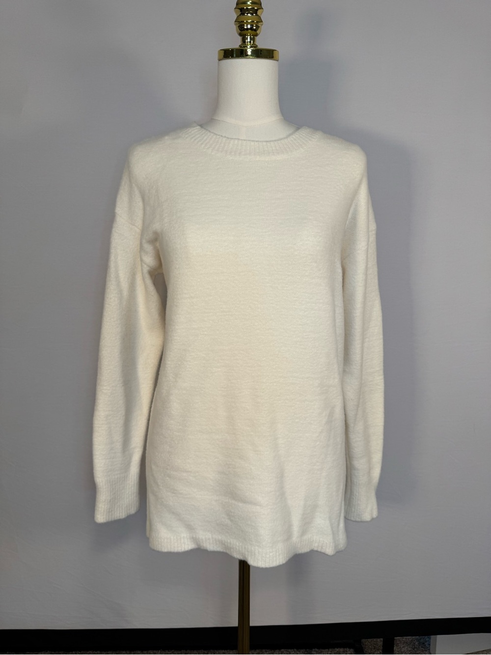 Super Soft Fuzzy Cream White Oversized Sweater Small